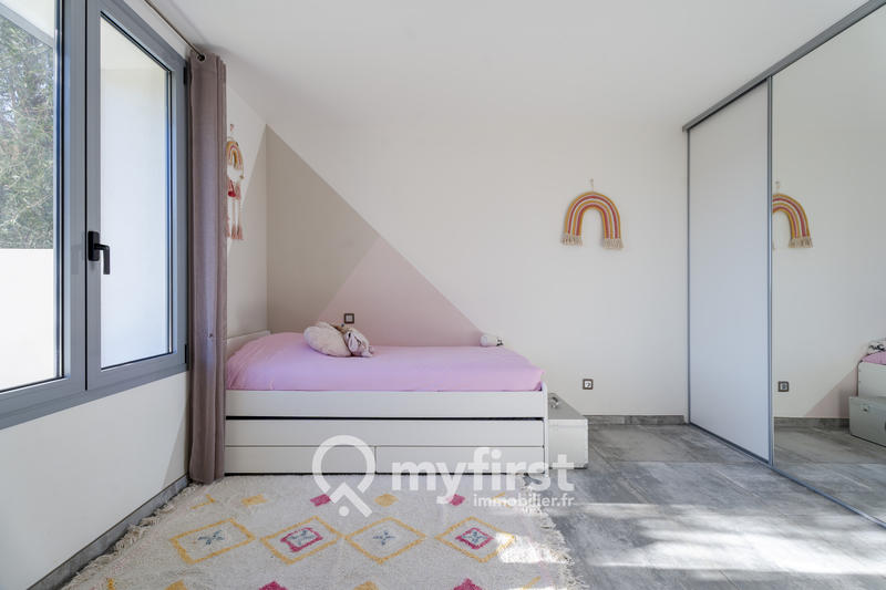 Appartement - 86 m² - 4 pièces