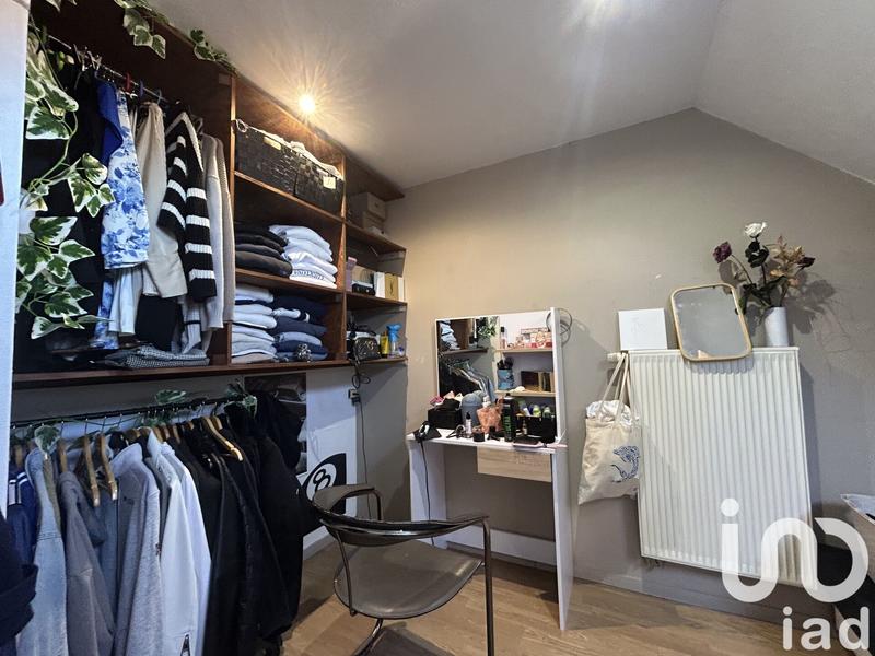 Maison - 235 m² - 9 pièces