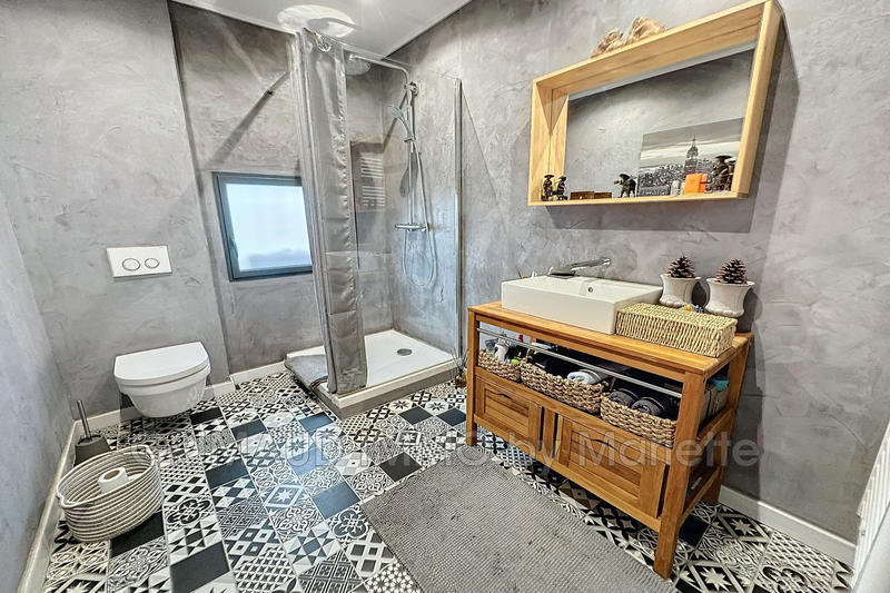 Villa - 283 m² - 8 pièces