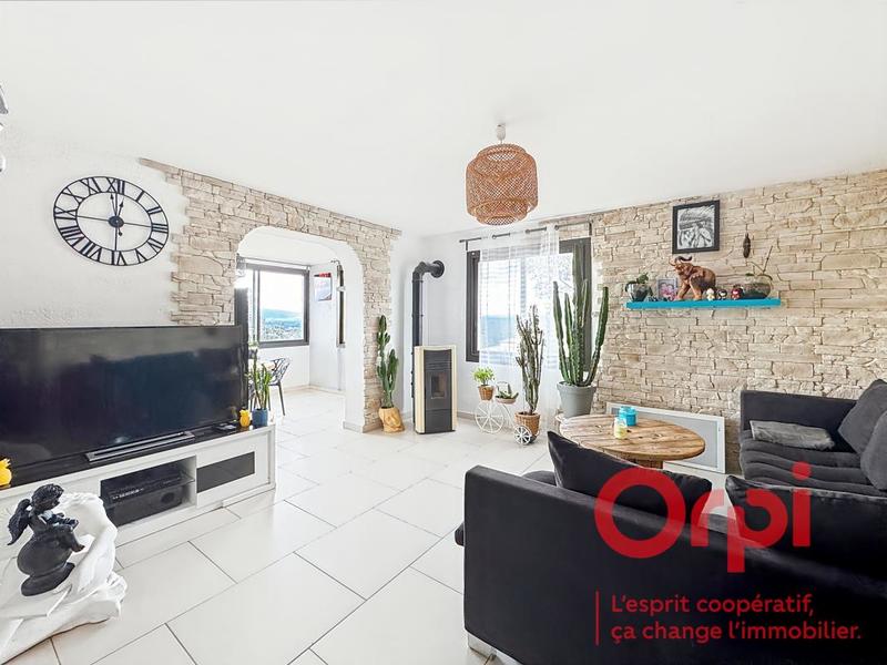Maison - 146 m² - 8 pièces