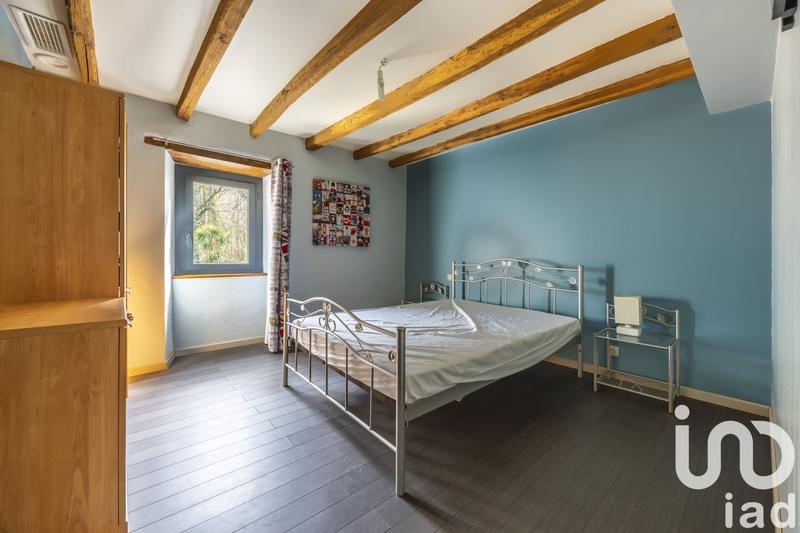 Maison - 240 m² - 5 pièces