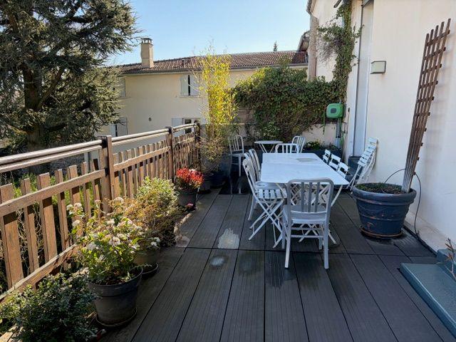 Appartement - 115 m² - 5 pièces