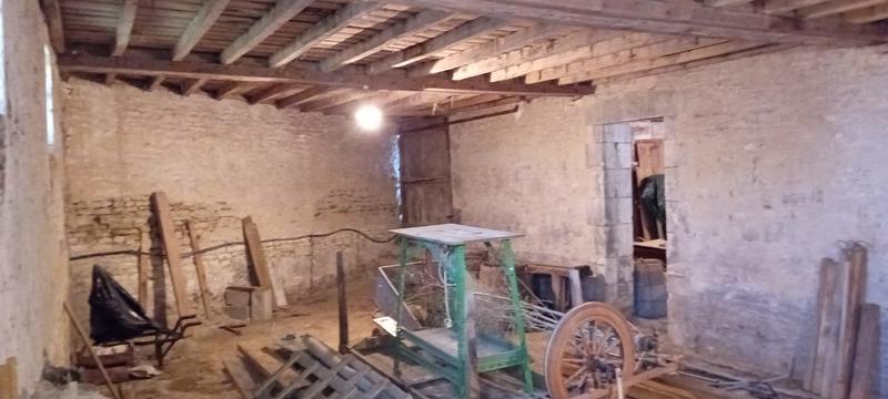 Maison ancienne - 225 m² - 3 pièces