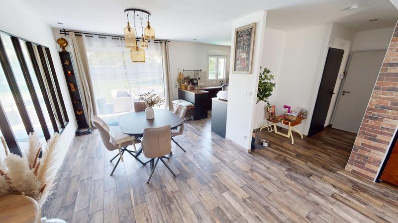 Maison - 108 m² - 6 pièces