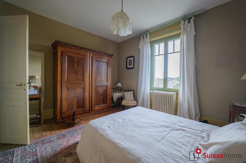 Demeure - 174 m² - 8 pièces