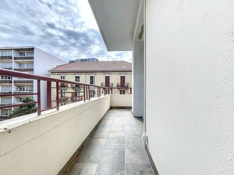 Appartement - 97 m² - 4 pièces