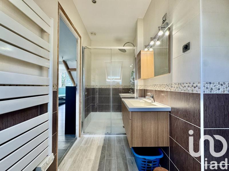 Maison - 158 m² - 8 pièces