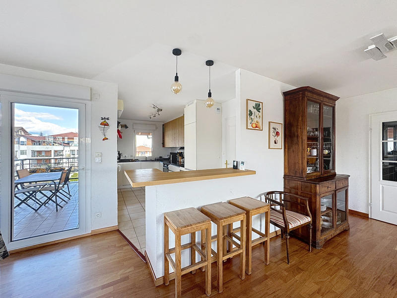 Appartement - 142 m² - 6 pièces