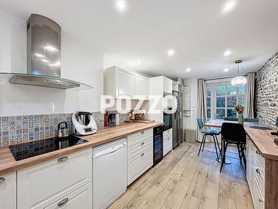 Maison - 94 m² - 4 pièces