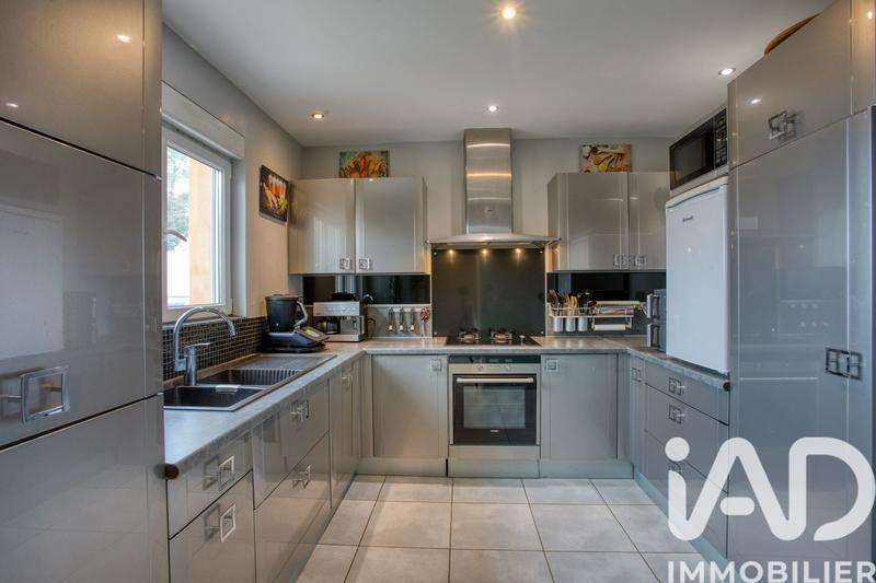 Maison - 122 m² - 5 pièces