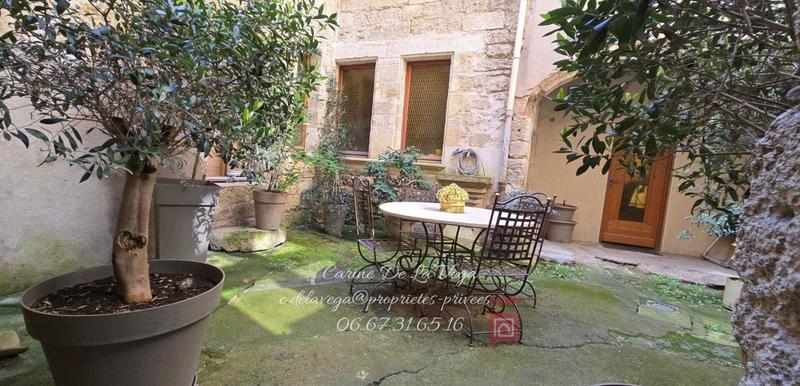 Appartement - 219 m² - 8 pièces