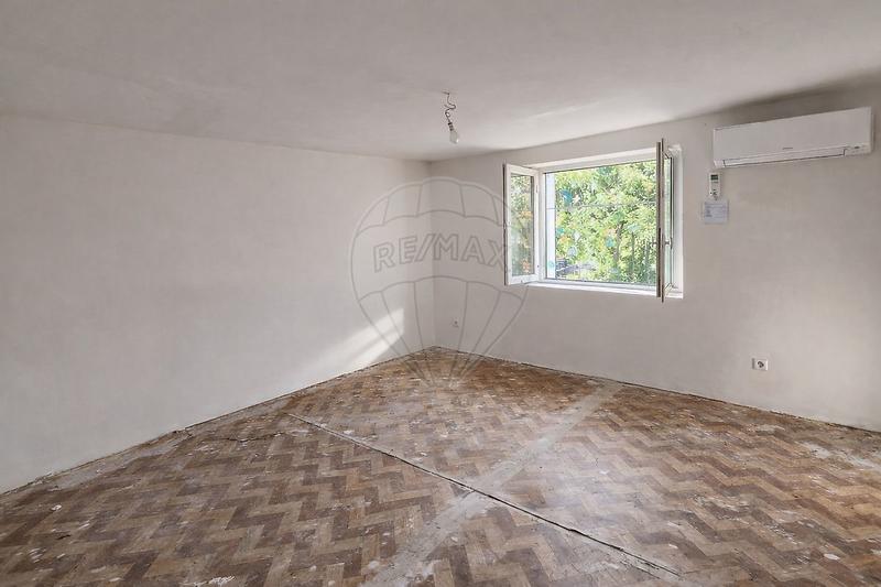 Maison - 121 m² - 5 pièces