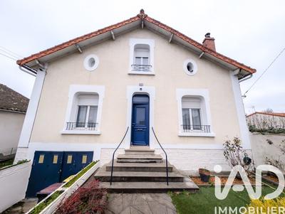 Maison - 121 m² - 6 pièces