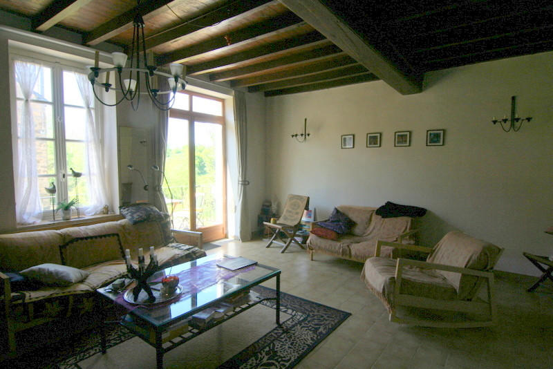 Maison - 102 m² - 5 pièces