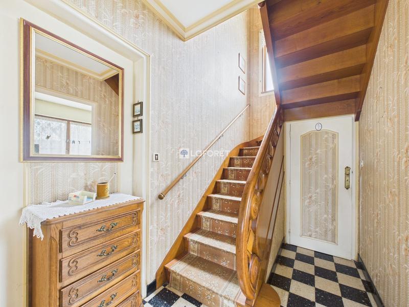 Maison - 120 m² - 7 pièces