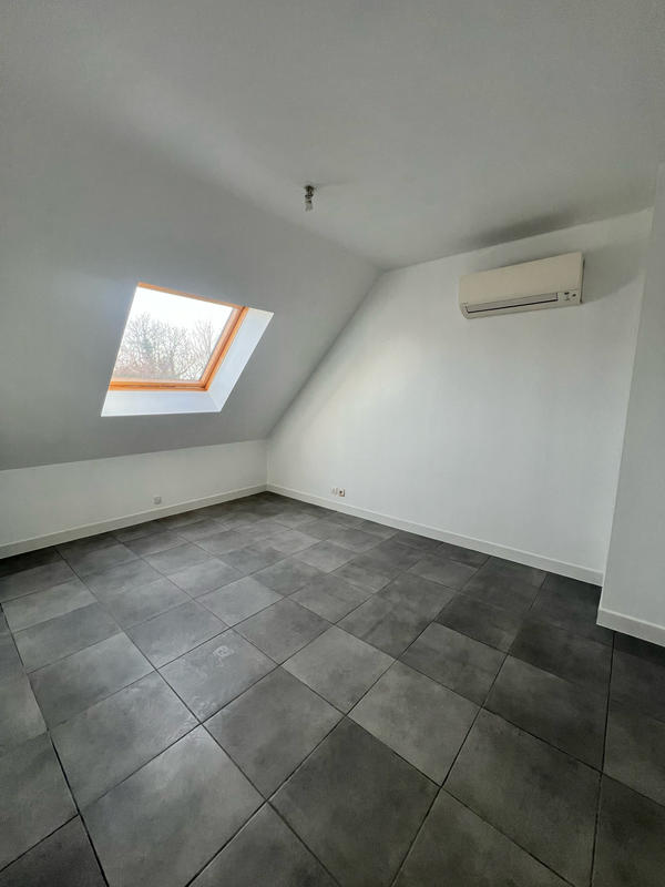 Maison - 101 m² - 6 pièces