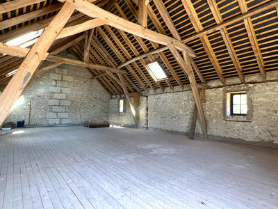 Maison - 95 m² - 2 pièces
