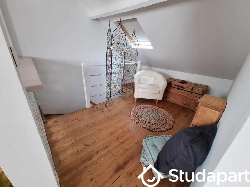 Chambre - 11 m² - 1 pièce