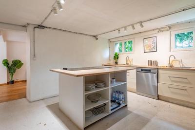 Maison - 250 m² - 17 pièces