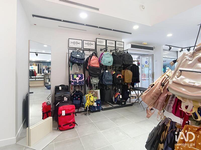 Local commercial - 105 m²