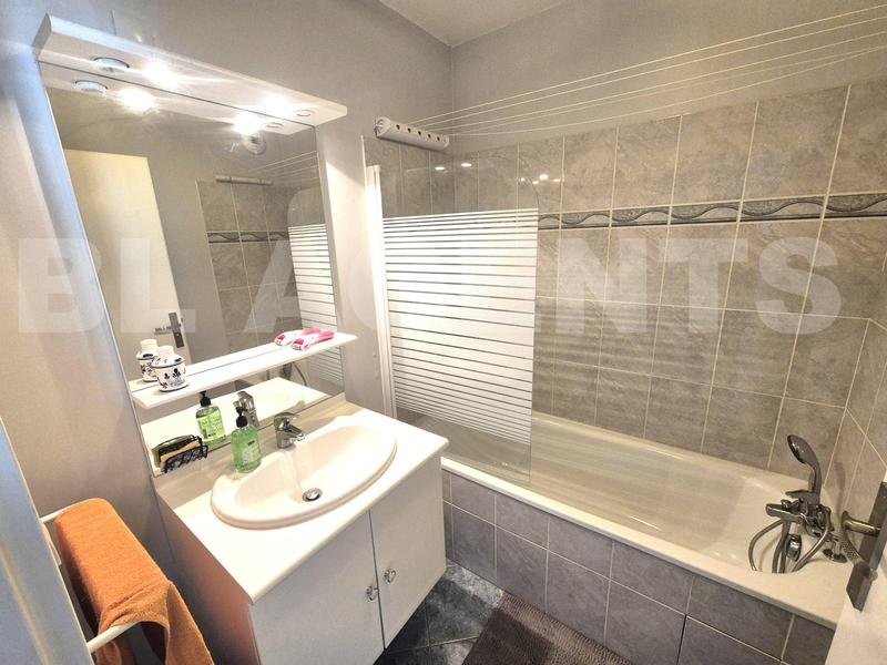 Appartement - 84 m² - 4 pièces