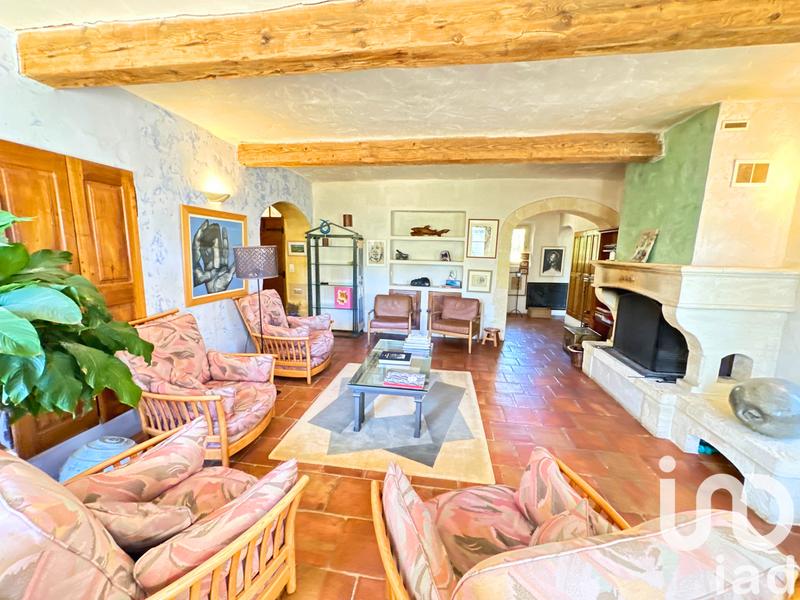 Maison - 200 m² - 6 pièces