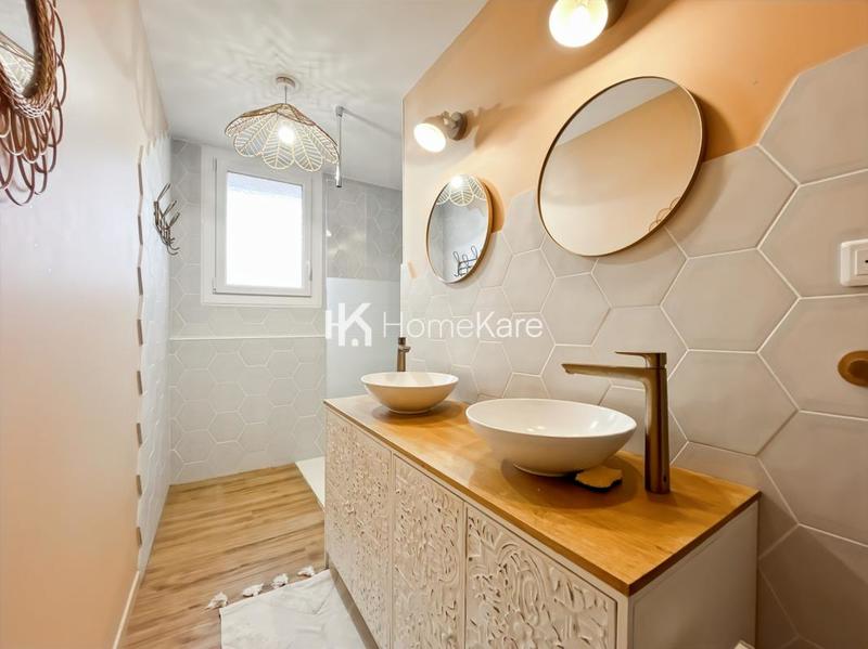 Maison de village - 130 m² - 5 pièces