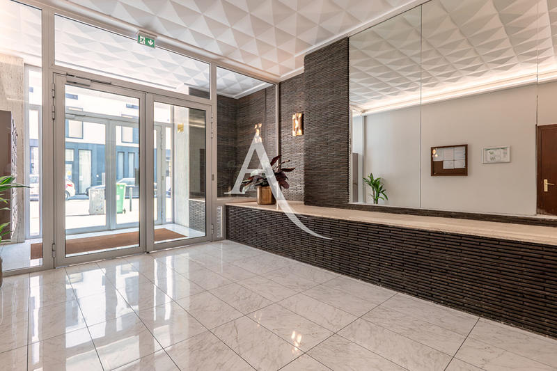 Appartement - 90 m² - 4 pièces