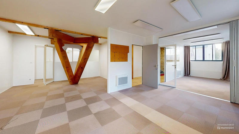 Local commercial - 218 m² - 1 pièce