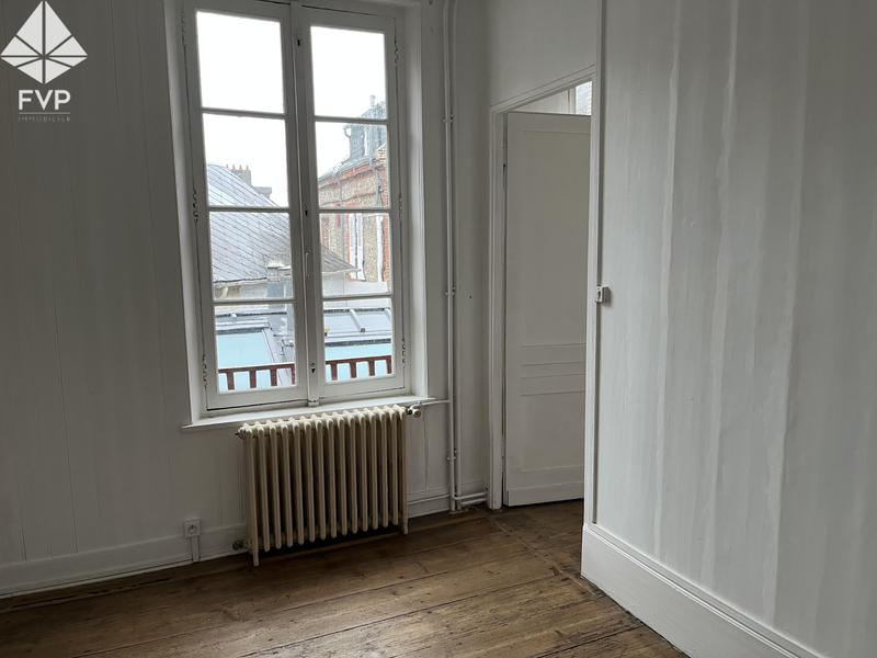 Maison - 97 m² - 6 pièces