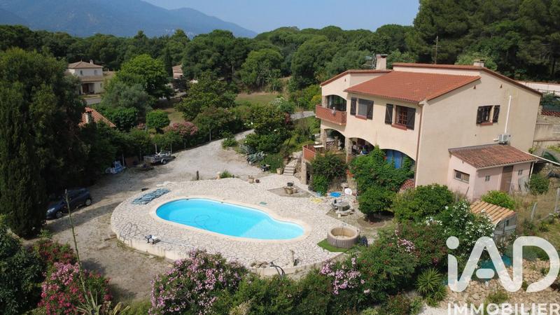 Maison - 170 m² - 6 pièces