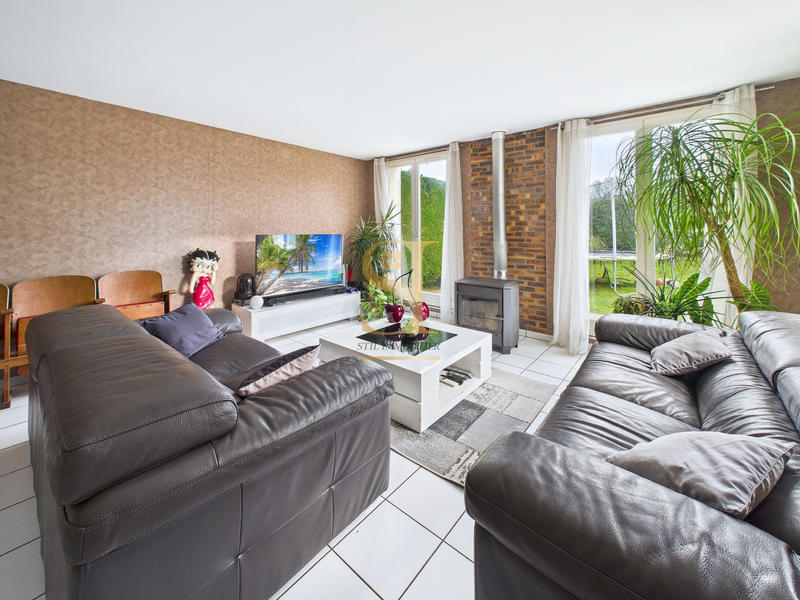 Maison - 95 m² - 5 pièces