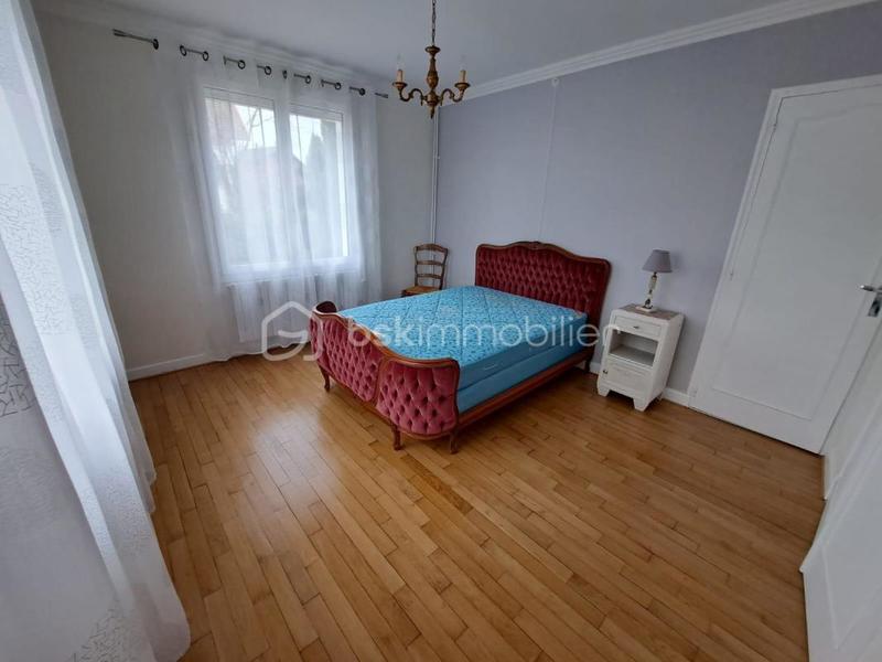 Maison - 160 m² - 9 pièces