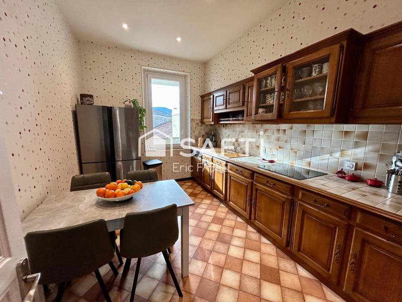 Maison - 154 m² - 8 pièces