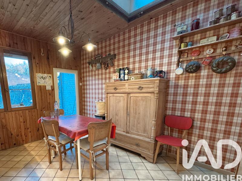 Maison - 121 m² - 6 pièces