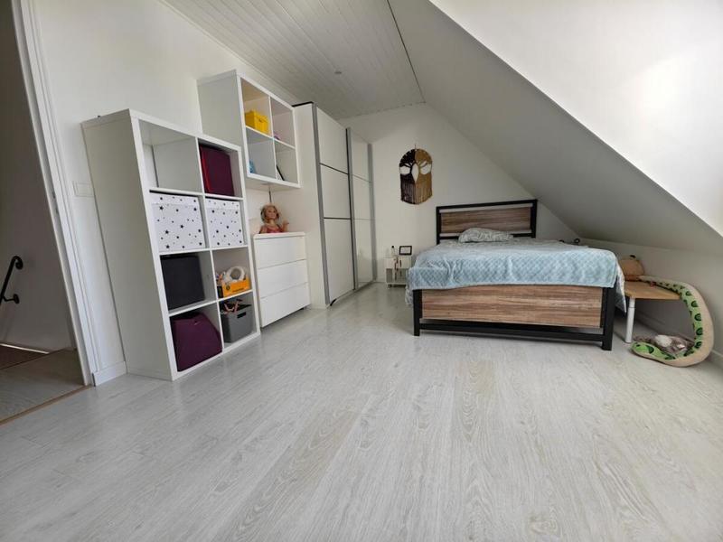 Maison - 265 m² - 12 pièces