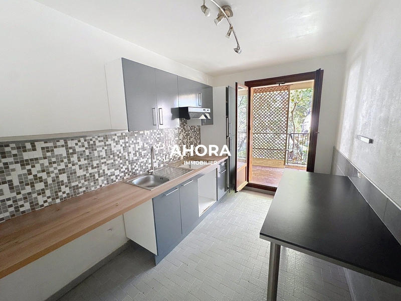 Appartement - 70 m² - 3 pièces