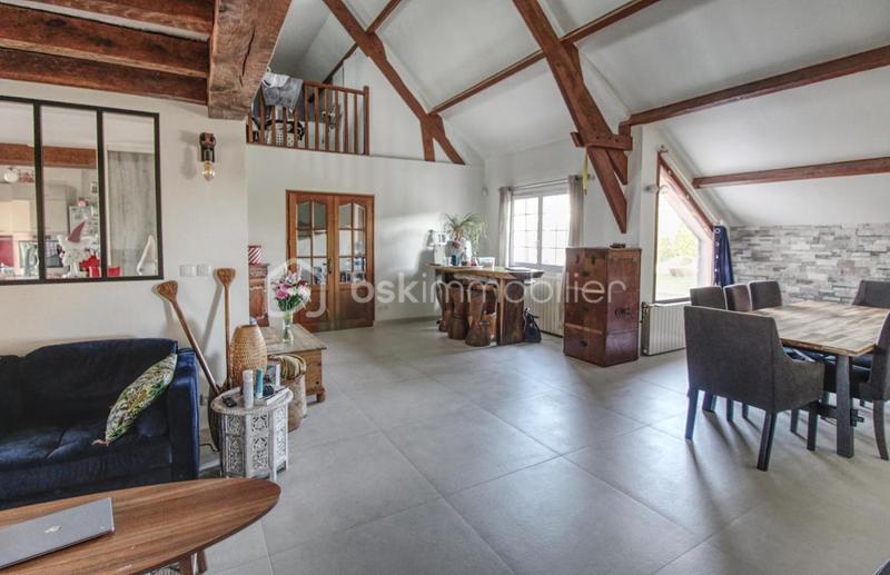 Maison - 200 m² - 8 pièces