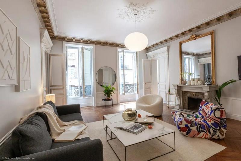 Appartement - 182 m² - 6 pièces