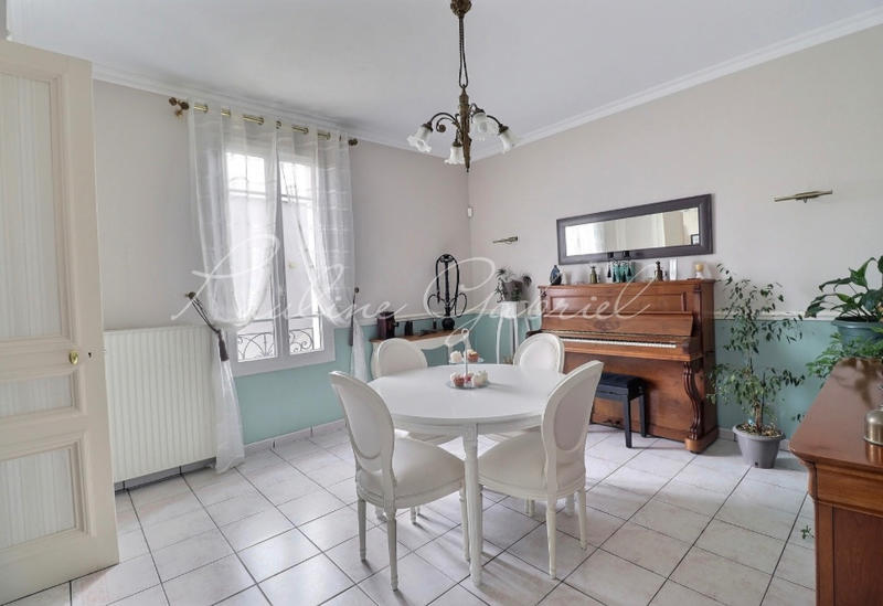 Maison - 128 m² - 5 pièces