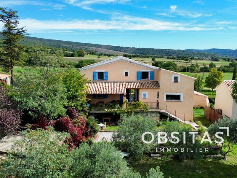 Maison - 195 m² - 6 pièces