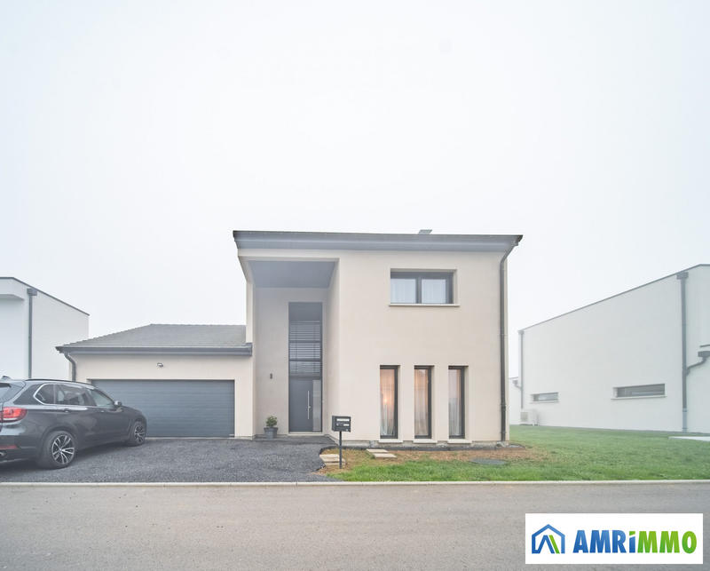 Maison - 147 m² - 4 pièces