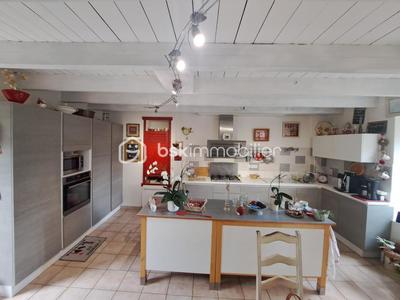 Maison en pierre - 280 m² - 12 pièces