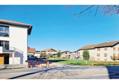 Appartement - 99 m² - 4 pièces