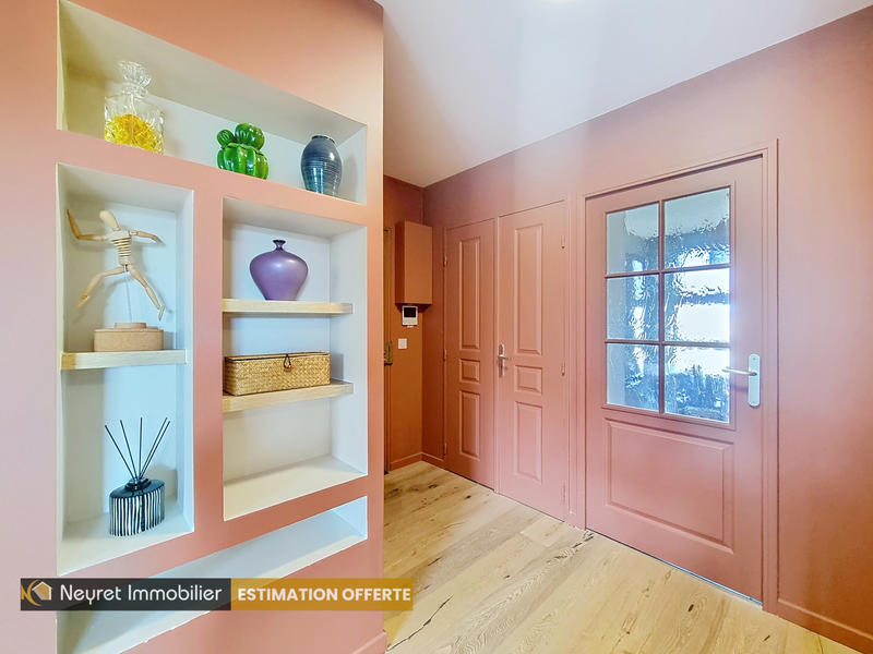 Appartement - 110 m² - 5 pièces