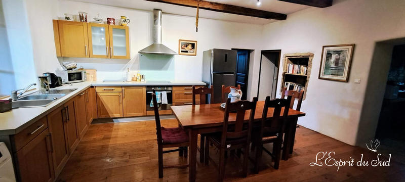 Mas - 418 m² - 19 pièces