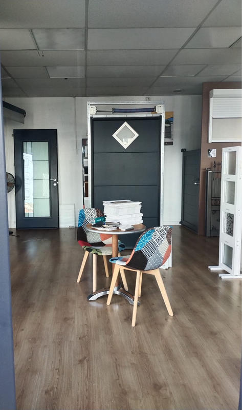 Local commercial - 110 m²