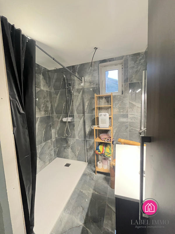 Maison - 92 m² - 4 pièces