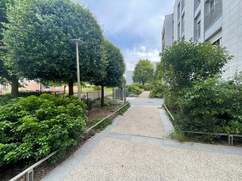 Appartement - 79 m² - 4 pièces