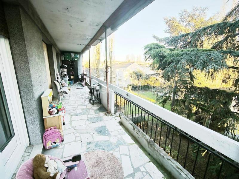 Appartement - 100 m² - 4 pièces